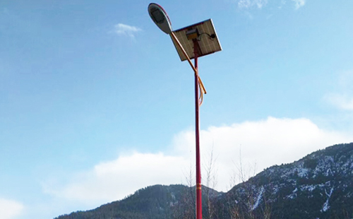 西和如何选择高质量的太阳能路灯材料：全方位指南