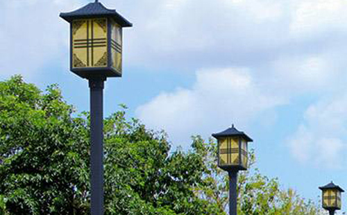 西和庭院灯安装间距与布灯设计全解析