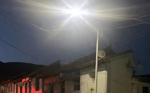 农村院子里最适合的西和太阳能路灯亮度与安装要点